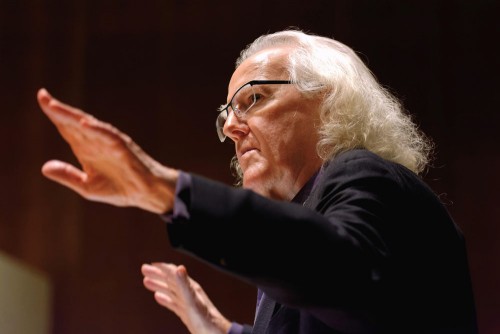 Robert Aitken conducting
